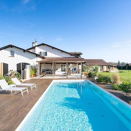 Villa De Charme Avec Piscine Saint-Etienne-d'Orthe Exteriér fotografie