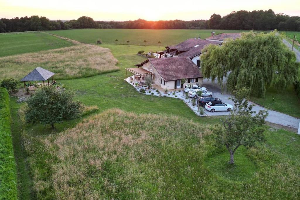 Villa De Charme Avec Piscine Saint-Etienne-d'Orthe Exteriér fotografie